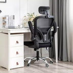 Cadeira de escritório confortável para pernas longas - Vista lateral mostrando o ajuste da altura do assento, permitindo que os pés toquem o chão de forma confortável 